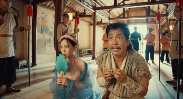 Hoa hậu Mai Phương hé lộ những 'lần đầu tiên' khi đóng phim Trùm Sò- Ảnh 4.