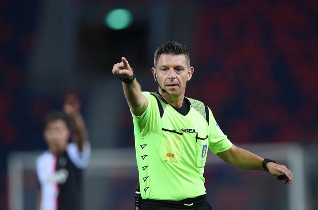 Italy referee chief suspends himself over sports fraud investigation- Ảnh 1.
