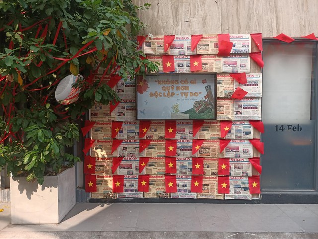 3 quán cà phê rực rỡ sắc cờ mừng lễ 30-4 tại TP.HCM- Ảnh 4.