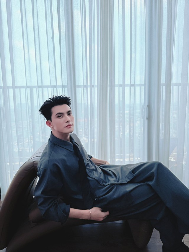 Trần Ngọc Vàng: Tôi có hình tượng gì đâu mà sợ mất? - Ảnh 3.