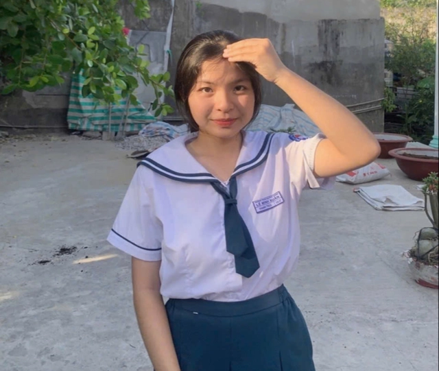 Nữ sinh Trường THPT Lê Minh Xuân đi tìm ‘dấu vân tay’ riêng trong thế giới văn chương - Ảnh 1.