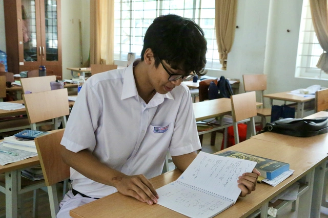 Nam sinh bền bỉ chinh phục giải nhất học sinh giỏi TP.HCM- Ảnh 3.