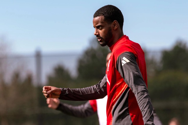 Liverpool đón Alexander Isak trở lại trước đại chiến với Man City - Ảnh 1.