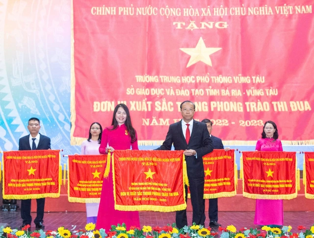 Giải mã sức hút ngôi trường 'view biển' mang tên Trường THPT Vũng Tàu- Ảnh 6.