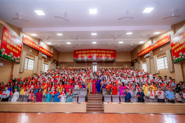 Giải mã sức hút ngôi trường 'view biển' mang tên Trường THPT Vũng Tàu- Ảnh 3.