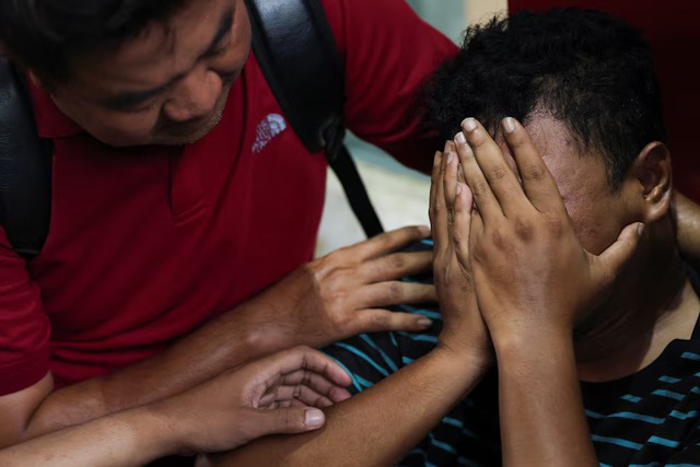 Women paid the highest price in Jakarta train tragedy - Ảnh 6.