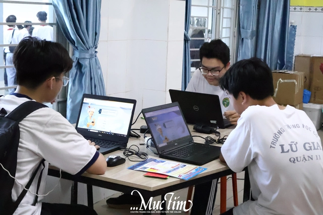 Hơn 500 teen trải nghiệm một ngày làm học sinh Trường THPT Nguyễn Thái Bình- Ảnh 16.