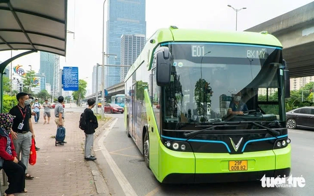 Hanoi denies reports of free bus rides for all residents- Ảnh 1.
