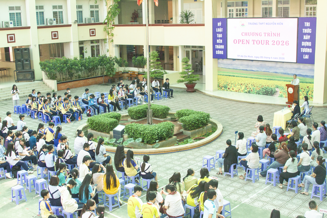 Trường THPT Nguyễn Hiền tổ chức Open Tour cho học sinh khối 9- Ảnh 1.