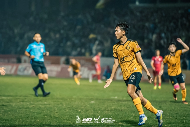 Trực tiếp V-League 1: Đông Á Thanh Hóa tiếp Công An TP.HCM - Ảnh 1.