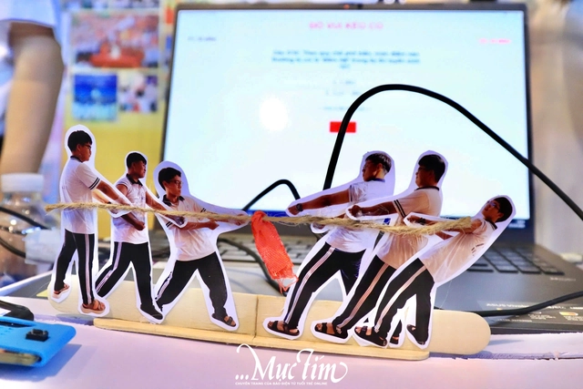 Trải nghiệm không gian khoa học đầy màu sắc tại Ngày hội Tự tin vào lớp 10 - Ảnh 7.