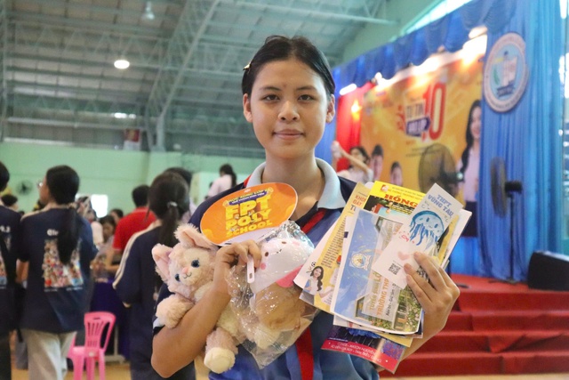 Trải nghiệm không gian khoa học đầy màu sắc tại Ngày hội Tự tin vào lớp 10 - Ảnh 15.