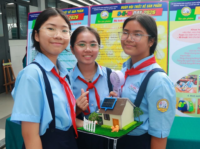 Học sinh Trường THCS Gò Vấp thích thú trải nghiệm công nghệ tại ngày hội S-E-M DAY 2026 - Ảnh 8.