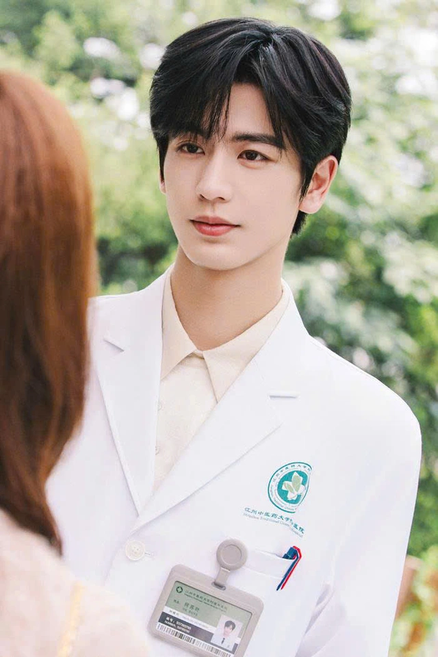 3 vai diễn gây sốt của nam chính phim Trục ngọc- Ảnh 6.