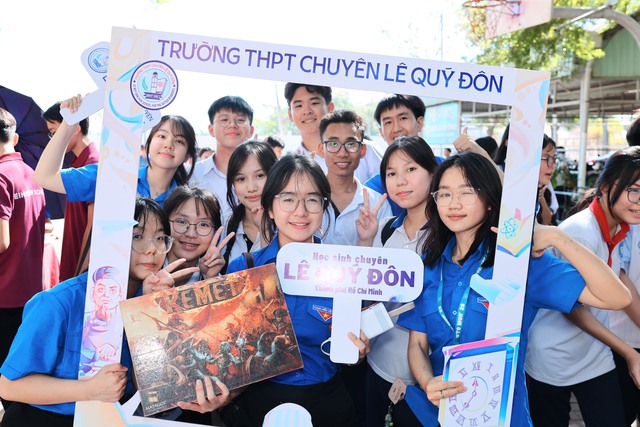 Trường THPT chuyên Lê Quý Đôn mở 13 lớp chuyên năm học 2026-2027 - Ảnh 1.