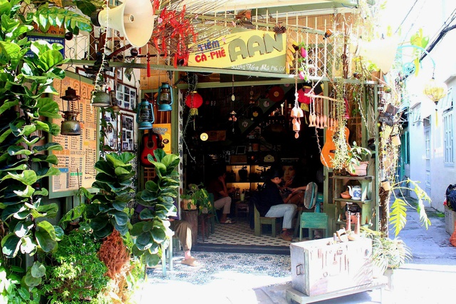 3 quán cà phê yên tĩnh giúp bạn tận hưởng cuối tuần yên bình- Ảnh 1.