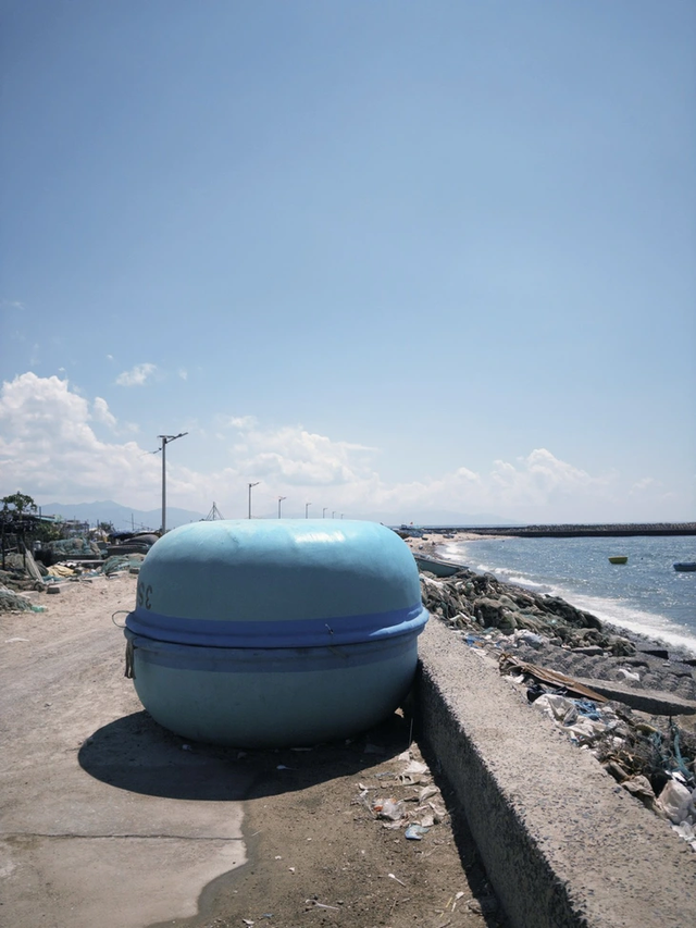 Vibrant life at Lien Huong Fishing Port in Vietnam- Ảnh 19.