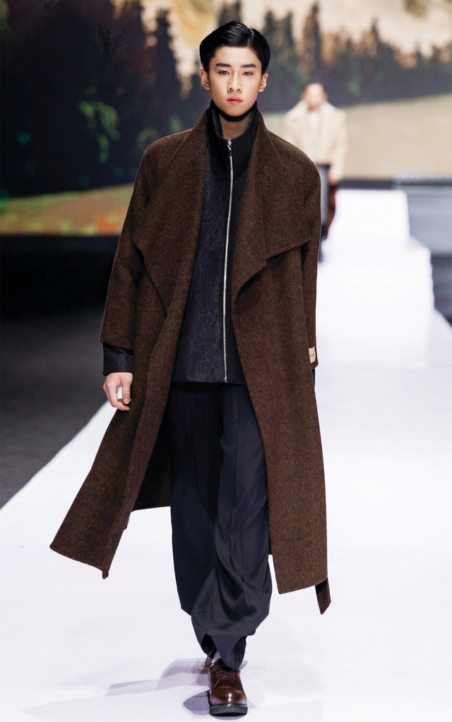 Tuổi 17 trên sàn catwalk - Ảnh 2.
