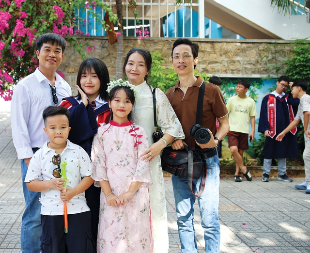 Mùa chia tay hay mùa chia rẽ? Không, mùa kỷ yếu! - Ảnh 5.