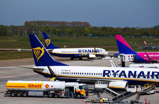 Italy court overturns $4.9 million Ryanair fine over COVID-19 flights - Ảnh 1.
