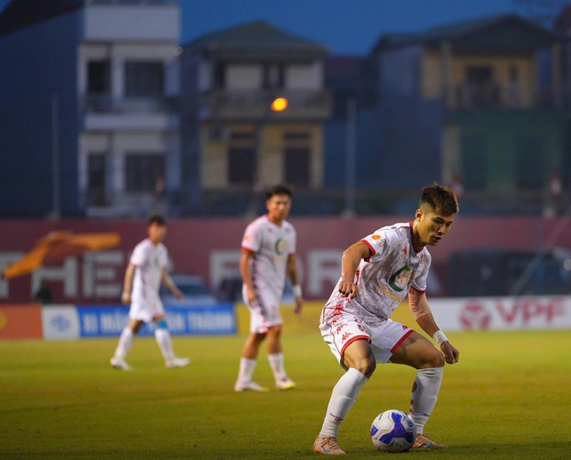 Trực tiếp vòng 23 V-League 1: Hải Phòng tiếp Becamex TP.HCM - Ảnh 1.