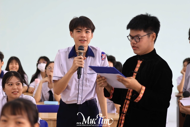 Teen Trường THPT Củ Chi kể chuyện giữ gìn bản sắc văn hóa dân tộc qua âm nhạc và thời trang- Ảnh 7.