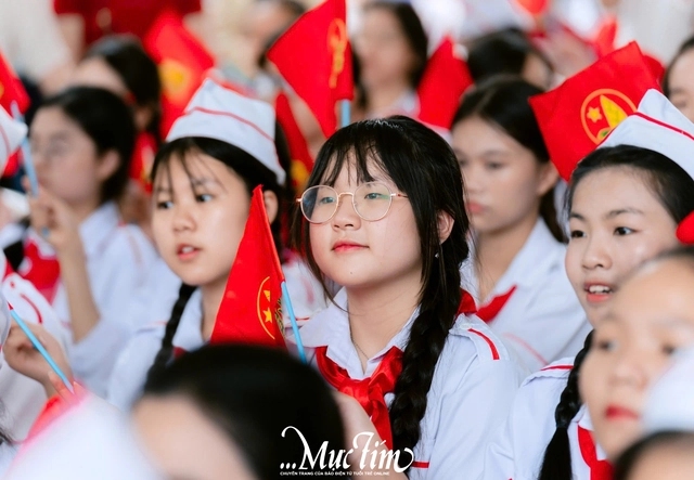 Hội đồng Đội TP.HCM tuyên dương 160 liên đội trưởng tiêu biểu năm học 2025 - 2026- Ảnh 6.