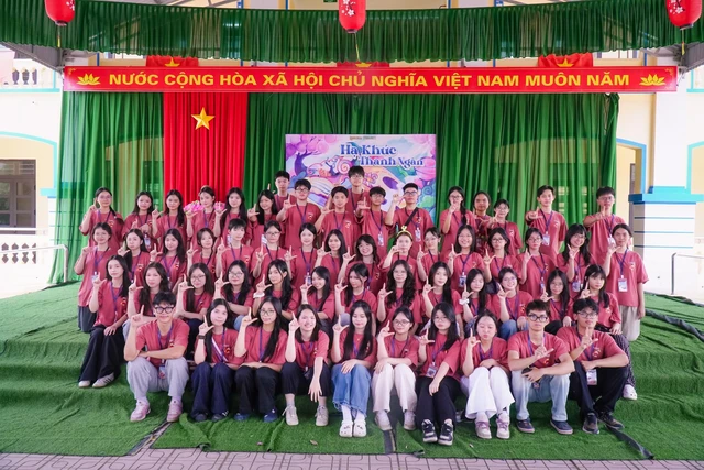 Học sinh Hà Nội lan toả yêu thương qua dự án quyên góp sách- Ảnh 2.