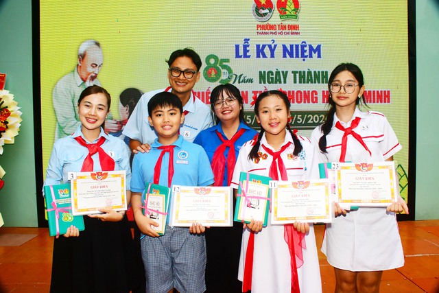 Phường Tân Định tuyên dương đội viên, tổng phụ trách Đội tiêu biểu- Ảnh 1.