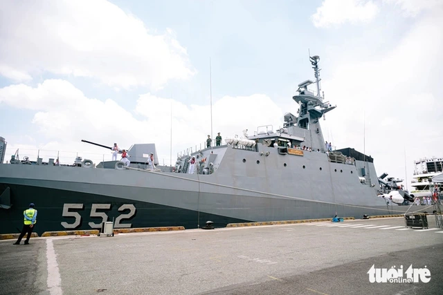 Thai naval vessel pays friendship visit to Ho Chi Minh City - Ảnh 1.