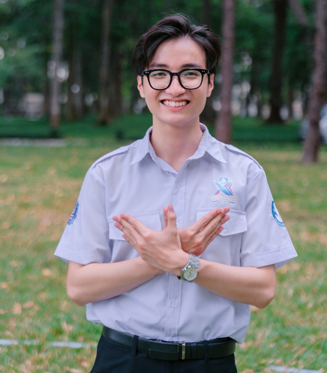 Quán quân Thủ lĩnh sinh viên TP.HCM 2026: Người trẻ không nên chỉ tiêu thụ AI- Ảnh 1. Quán quân Thủ lĩnh sinh viên TP.HCM 2026: Người trẻ không nên chỉ tiêu thụ AI- Ảnh 1.