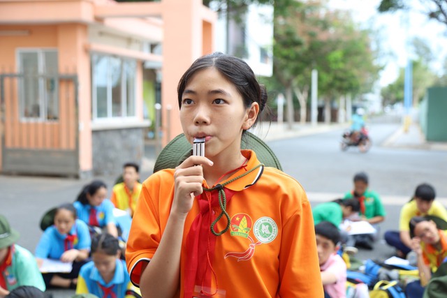 Sổ tay công tác Đội: Bạn biết gì về truyền tin? - Ảnh 2.