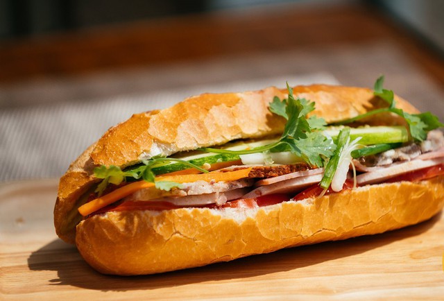 Suspected ‘banh mi’ poisoning cases in Vietnam’s Quang Tri rise to 64- Ảnh 1.
