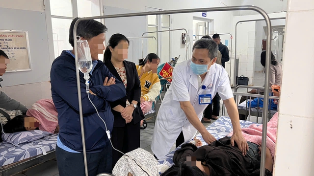 Suspected ‘banh mi’ poisoning cases in Vietnam’s Quang Tri rise to 64- Ảnh 2.