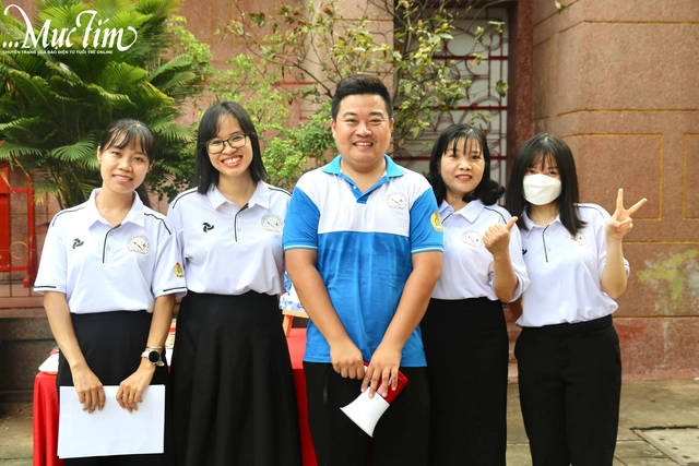 Trường THPT Trần Hữu Trang biến giờ ra chơi thành sân chơi sôi động - Ảnh 12.
