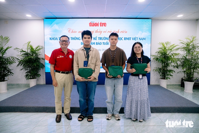 RMIT University Vietnam students visit Tuoi Tre newspaper to explore news production in AI era- Ảnh 8.