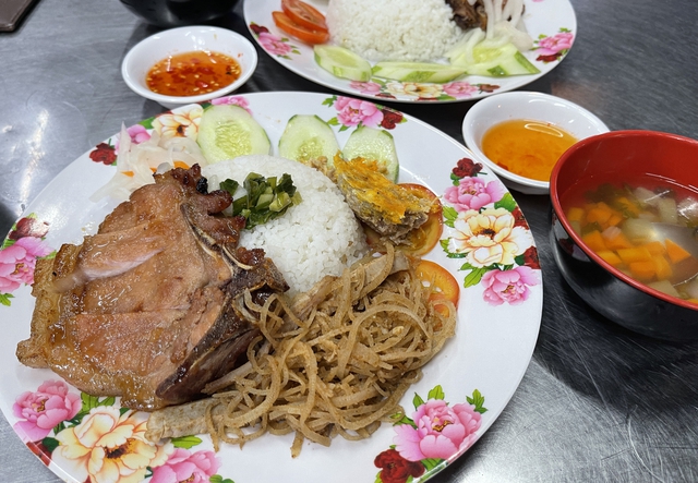 Vietnamese ‘bun cha,’ ‘thit kho tau’ among Asia’s top pork dishes in TasteAtlas rankings - Ảnh 4.