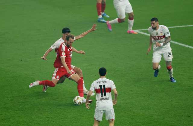 Kane hat-trick hands Bayern German Cup victory and domestic double - Ảnh 3.