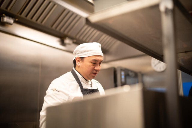 The Asian workers keeping Greenland in business- Ảnh 3.