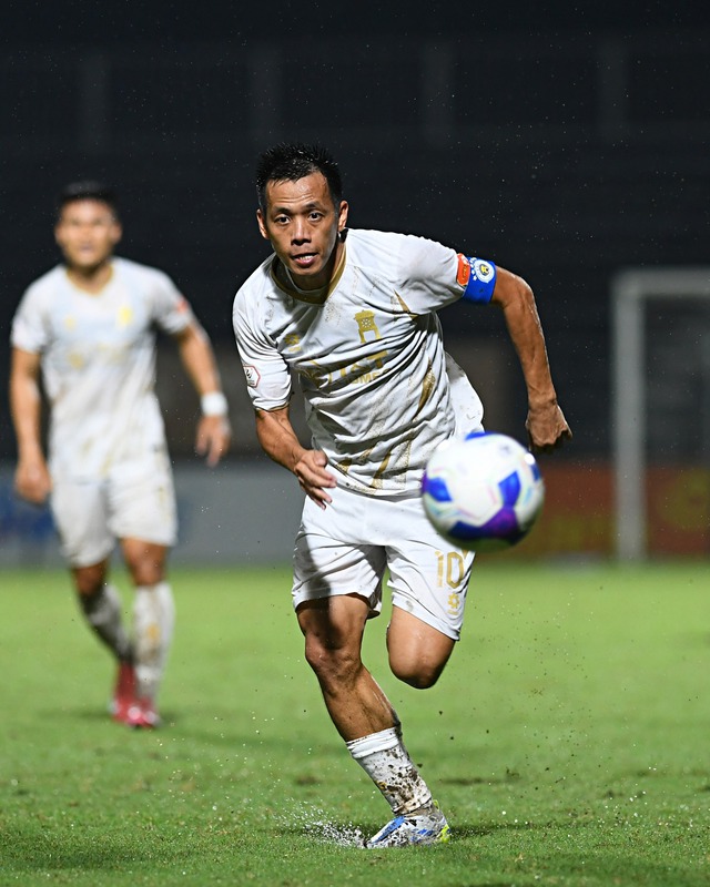 Trực tuyến vòng 24 V-League 1: CLB Hà Nội - Thép Xanh Nam Định- Ảnh 1.