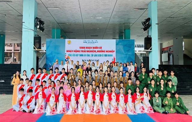 Nâng cao năng lực số cho đội viên thông qua mô hình “Sân chơi đầu tuần” - Ảnh 13.