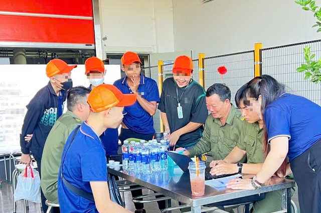 50 charged after police raid Vietnam’s Vung Tau bar over drug network - Ảnh 7.