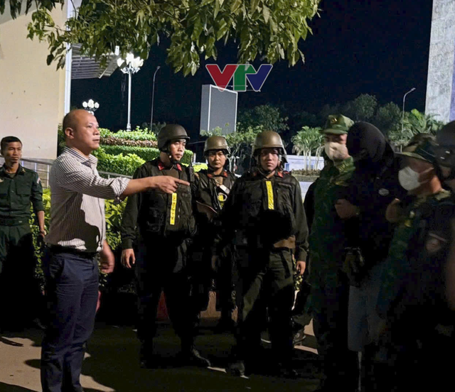 Ho Chi Minh City police chief emphasizes legal compliance for both Vietnamese citizens, foreigners after deadly shooting - Ảnh 2.