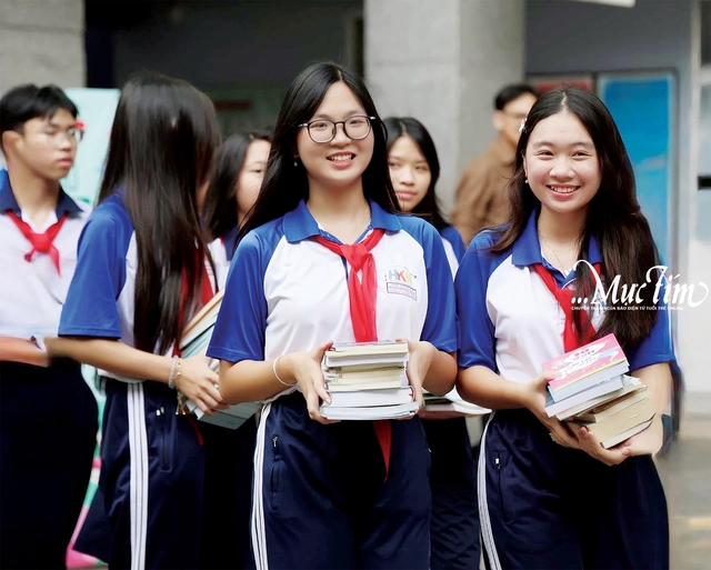 Trao một cuốn sách, thắp ngàn ước mơ - Ảnh 1.