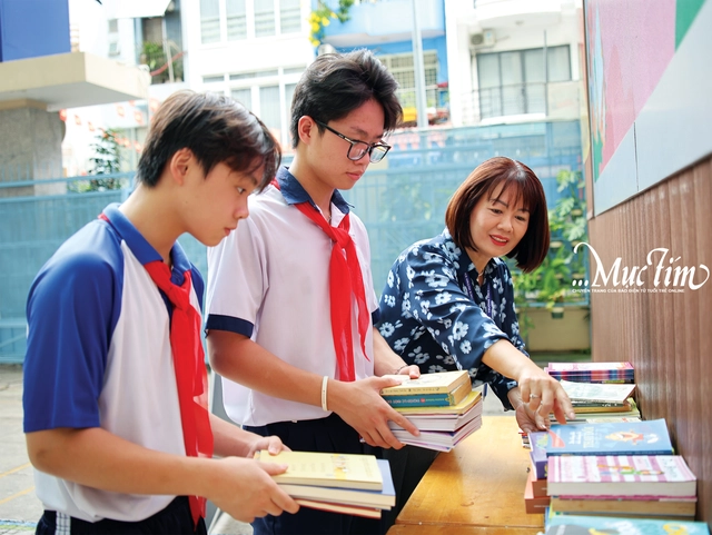 Trao một cuốn sách, thắp ngàn ước mơ - Ảnh 3.