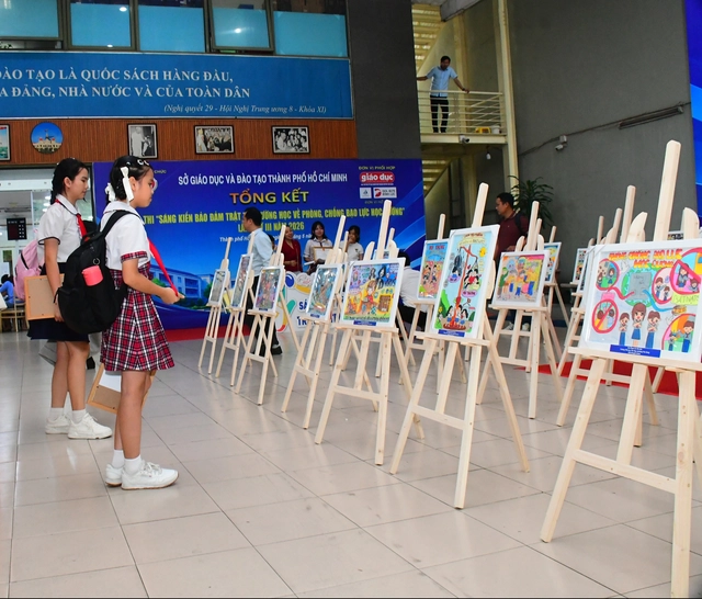 Trao 57 giải thưởng hội thi Sáng tạo xây dựng trường học hạnh phúc cấp thành phố- Ảnh 5.