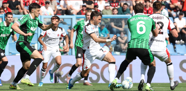 Kết quả vòng 35 Serie A: Inter Milan vô địch, AC Milan thua sốc, Juventus chia điểm- Ảnh 2.