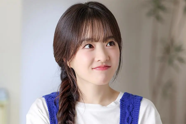 Park Bo Young lột xác táo bạo trong Gold land - Ảnh 2.