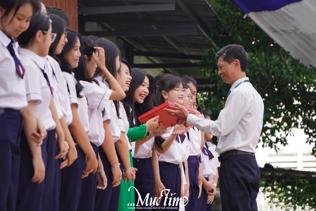 Rời "Bến đỗ" để "Ra khơi": Nghi thức trưởng thành ấn tượng của học sinh Gia Định- Ảnh 10.