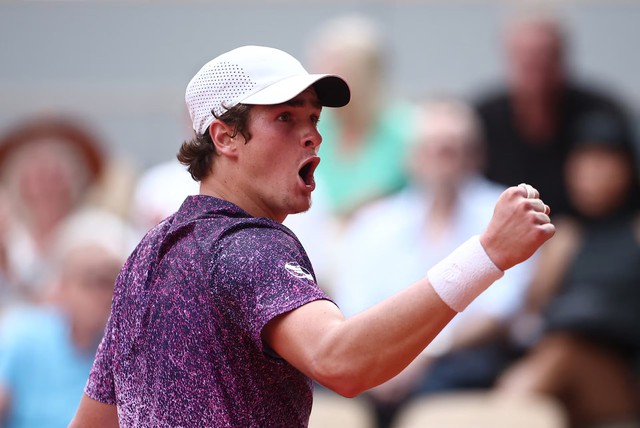 Teen sensation Fonseca comes of age by taming Djokovic at French Open - Ảnh 5.